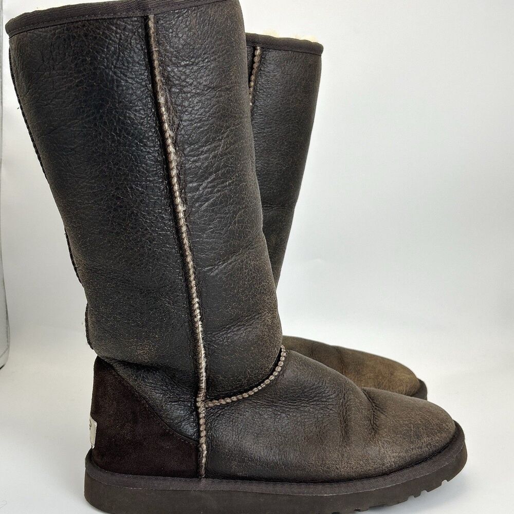 UGG Classic Tall Bomber Boots Womens 9 Brown Leather Sheep Shearling Brown 5804